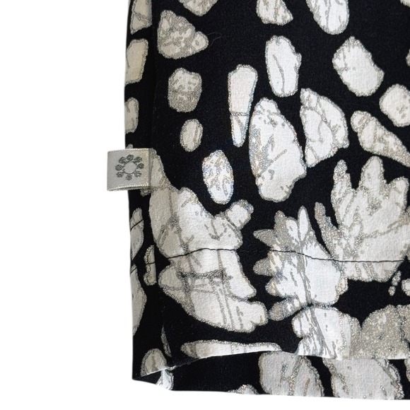 Zenergy Chico's Womens Size 2 L Black White Abstract Floral Print Zip Up Jacket - Picture 8 of 11